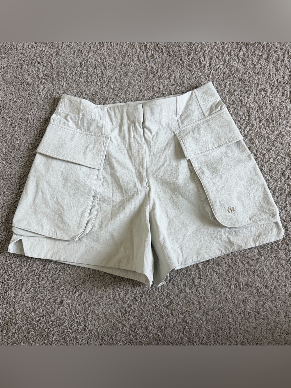 Lululemon 4" Inseam Relaxed Fit Super High Rise Cargo Shorts